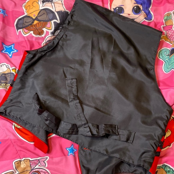 Red and black sequin vest - Picture 7 of 9